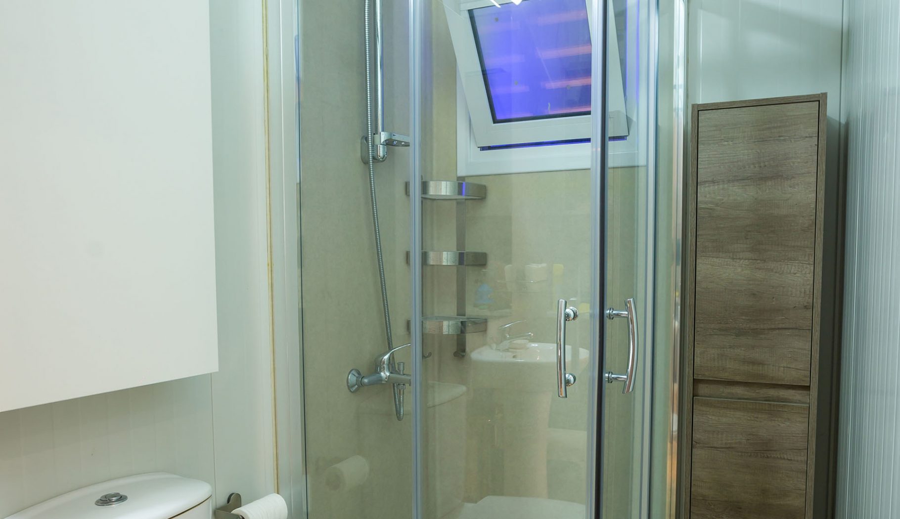 Luxury shower room of the 2 bedroom villa with Jacuzzi