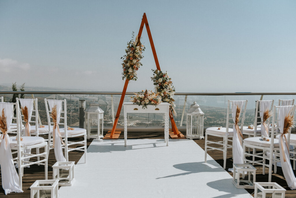 Oceania Wedding Venue -All inclusive Ceremony , triangle arch