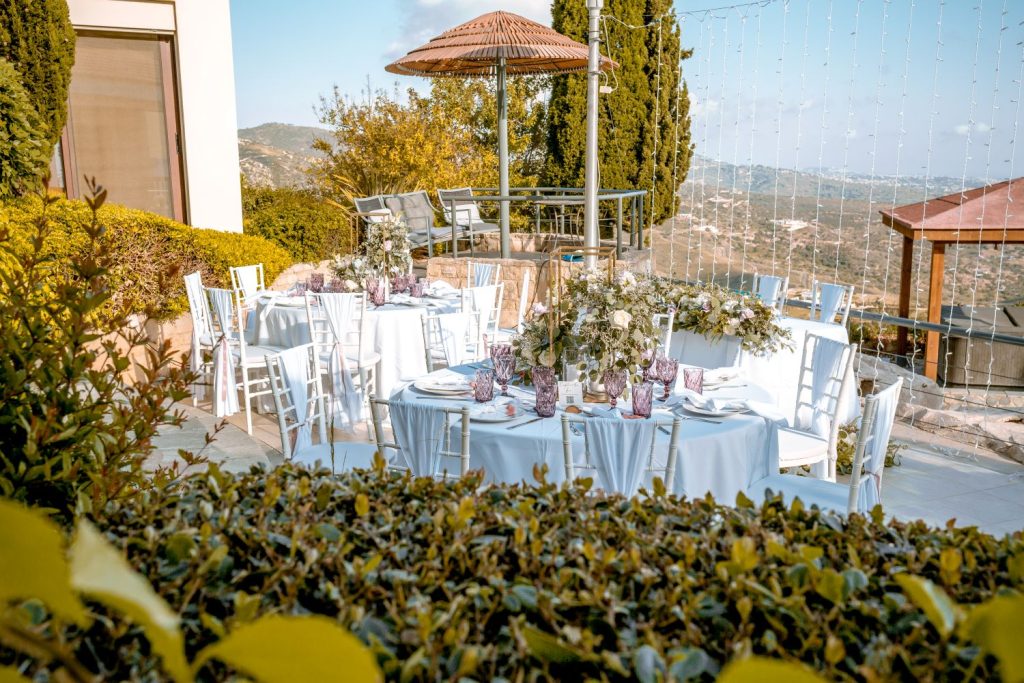 A dinner reception decoration inspiration in Cyprus