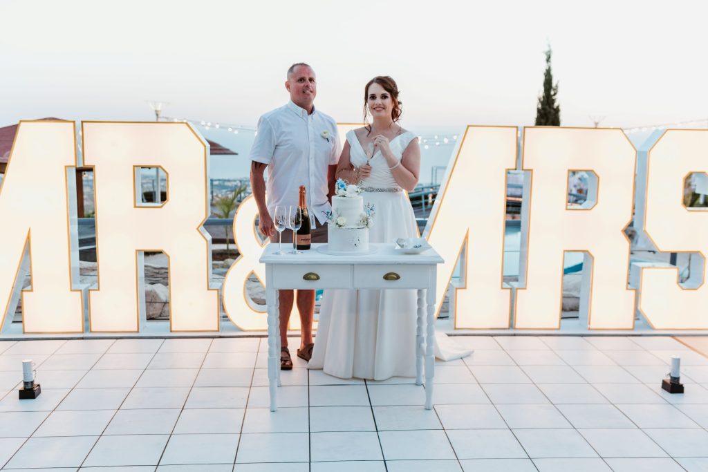 Panorama Upper Deck Cake Cutting